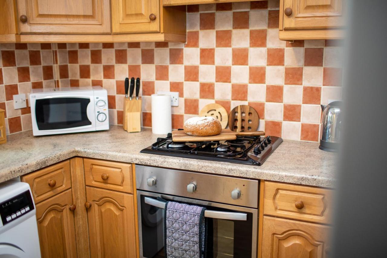 Adrian House, Near Hospital, Easy Parking + Garden Apartman Carlisle  Kültér fotó